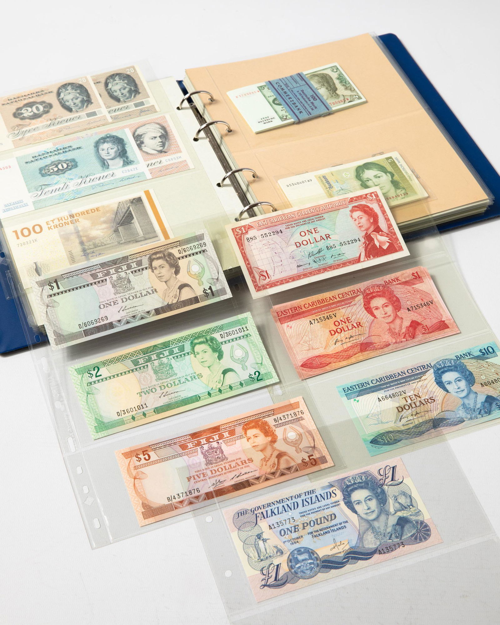 Album different bank notes various countries D-G (1 of 19)