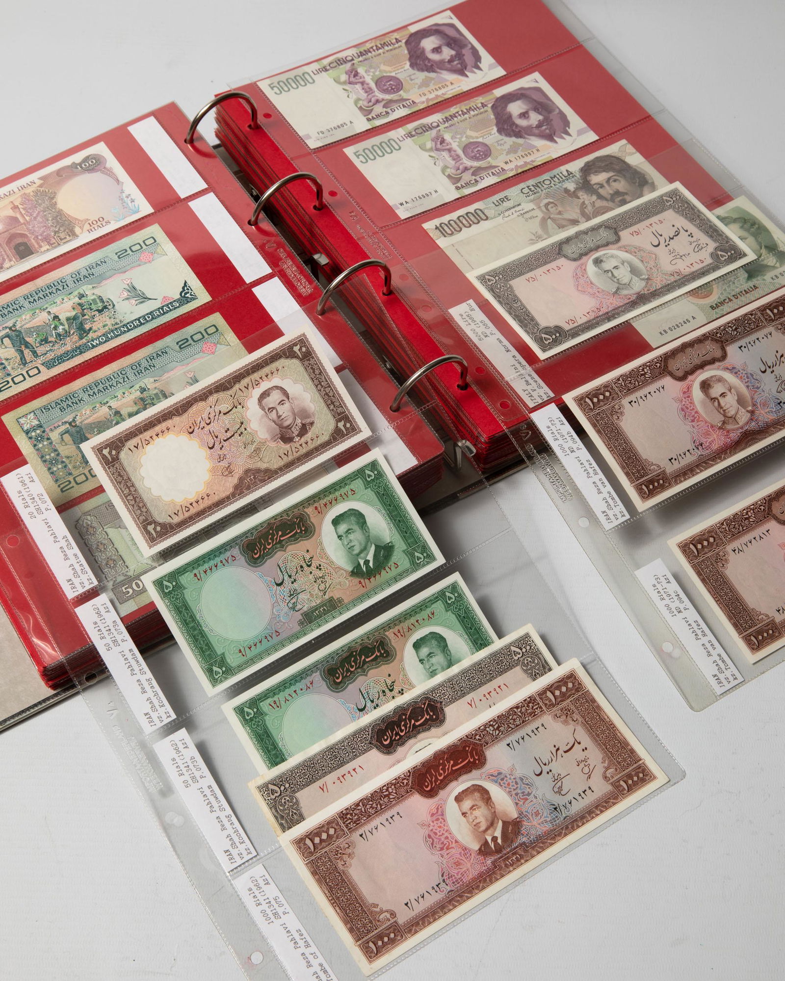 Album different bank notes countries I, Iceland-Italy (1 of 20)