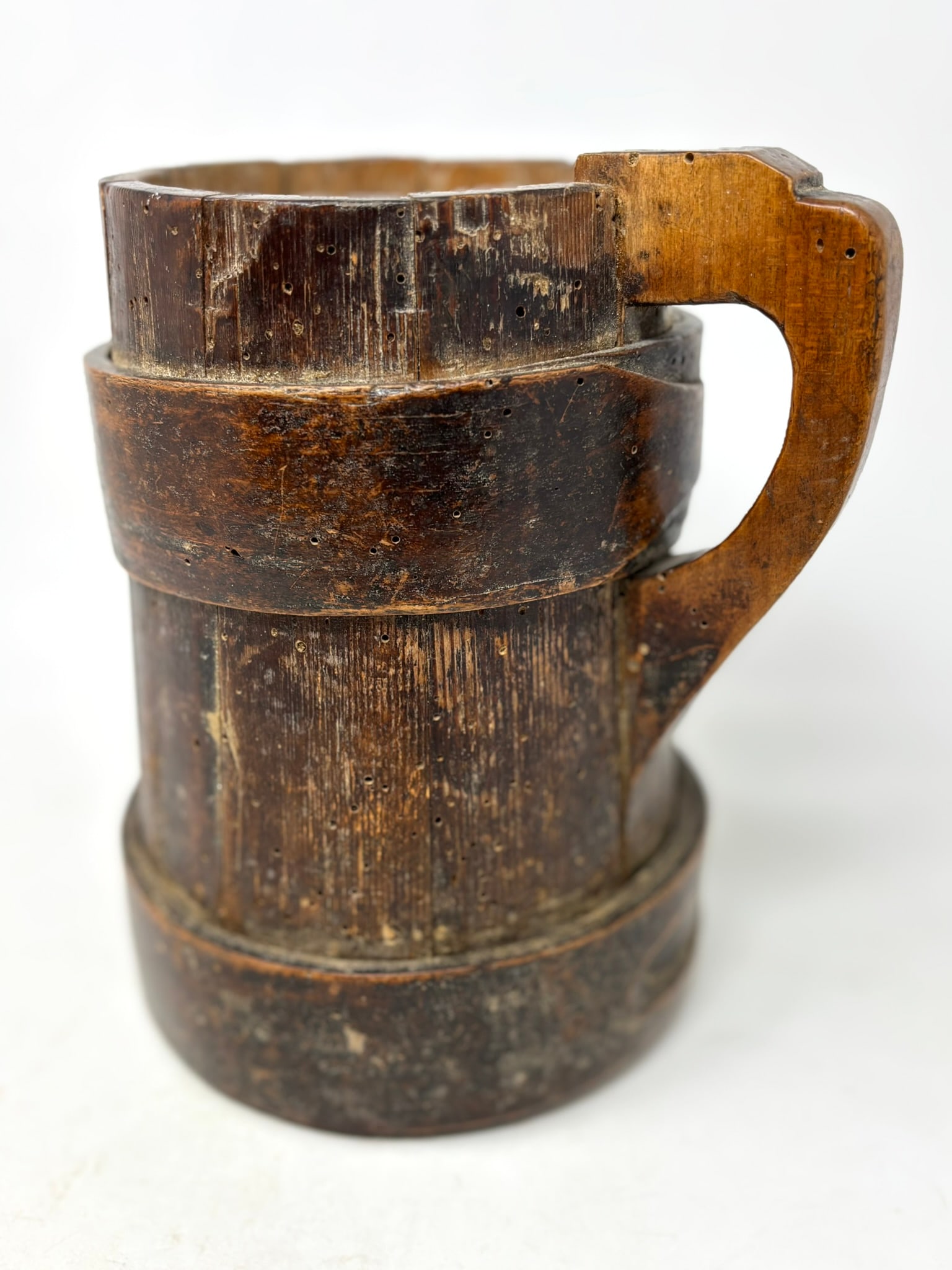 Early Tavern Staved Tankard (1 of 7)