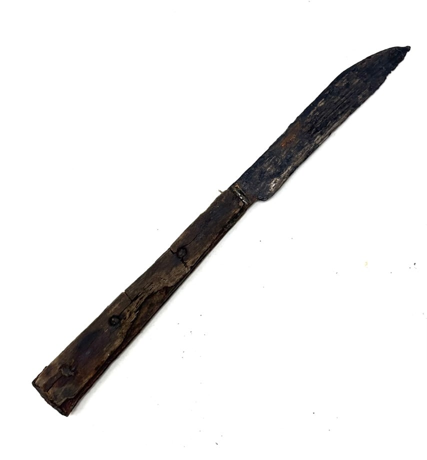 1600's Small Wooden Handle Knife: Circa. early 1600's wooden handle knife with an iron butt cap on the handle. The shape of the blade and wooden panels suggests a date of later 1500's or early 1600's. There is minor wood loss, and