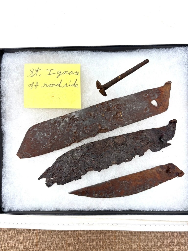 17th Century Michigan-U.P. Fur Trade Iron Knife Blades (1 of 3)