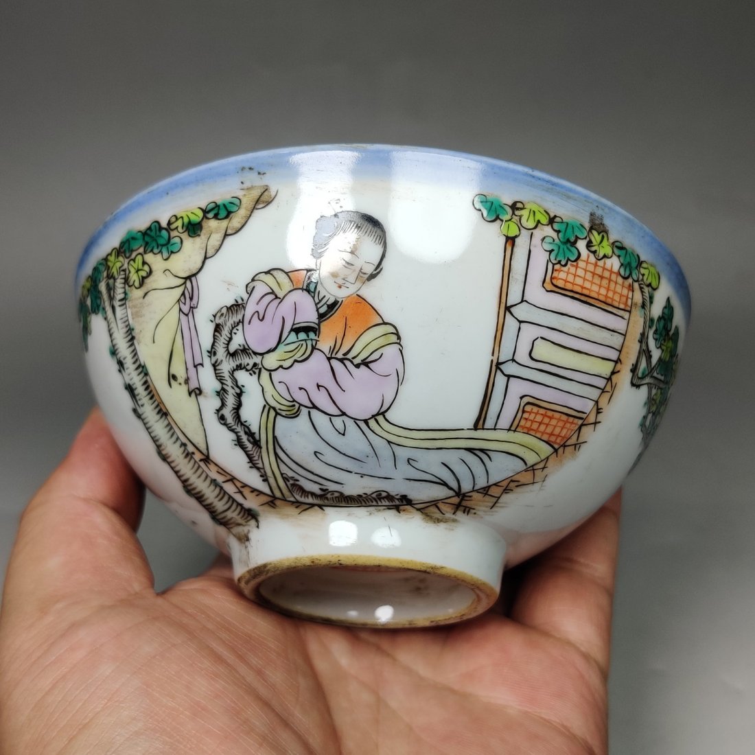 Qing Dynasty famille rose figure bowl (1 of 7)