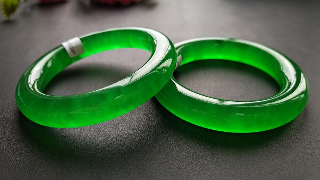 Emperor Green Jade Bangle (1 of 8)