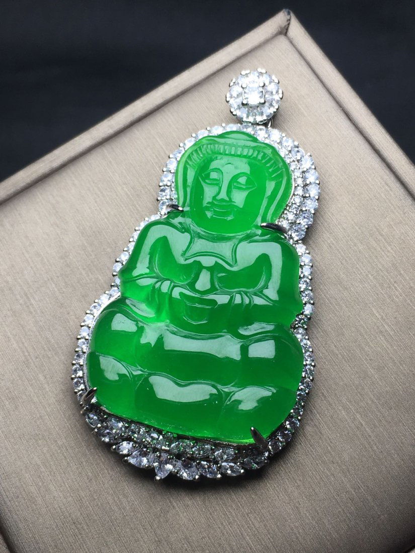 Bing Qiguang back cover Guanyin (1 of 7)