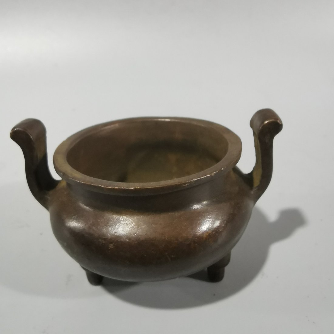 Incense Sandalwood Buddha Hall offering thread incense burner: Incense Sandalwood Buddha Hall offering thread incense burner The item is well preserved. Excellent quality, round and shiny, perfect.