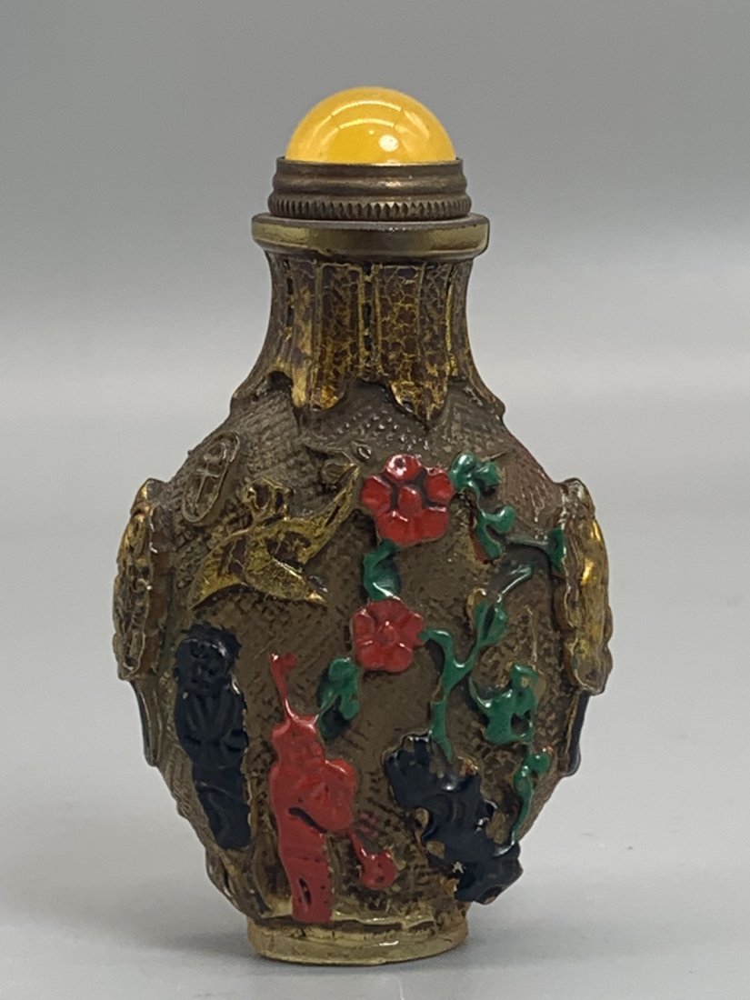 Glass interior painting snuff bottle: Glass interior painting snuff bottle The items are perfect, the pulp is old-fashioned, and the cultural atmosphere is strong