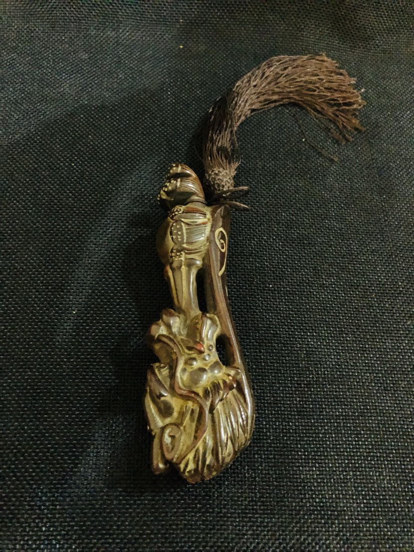 Tang Dynasty Antique Mahogany Handle Ornament: This product has good condition, high collection and ornamental value.