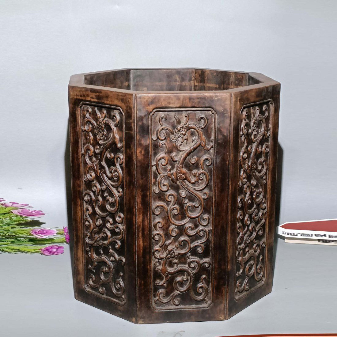 Qing Dynasty rosewood large scroll jar: Carving the pattern of dragon roaming the world, a work of official organs, a must-have boutique for the study and painting studio