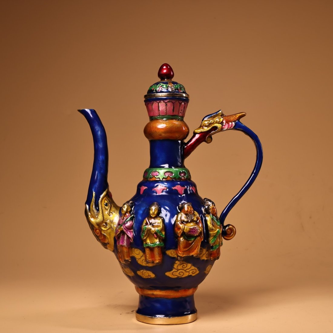 A pure copper cloisonné Eight Immortals wine pot: A pure copper cloisonné Eight Immortals wine pot.Exquisite workmanship and exquisite style.