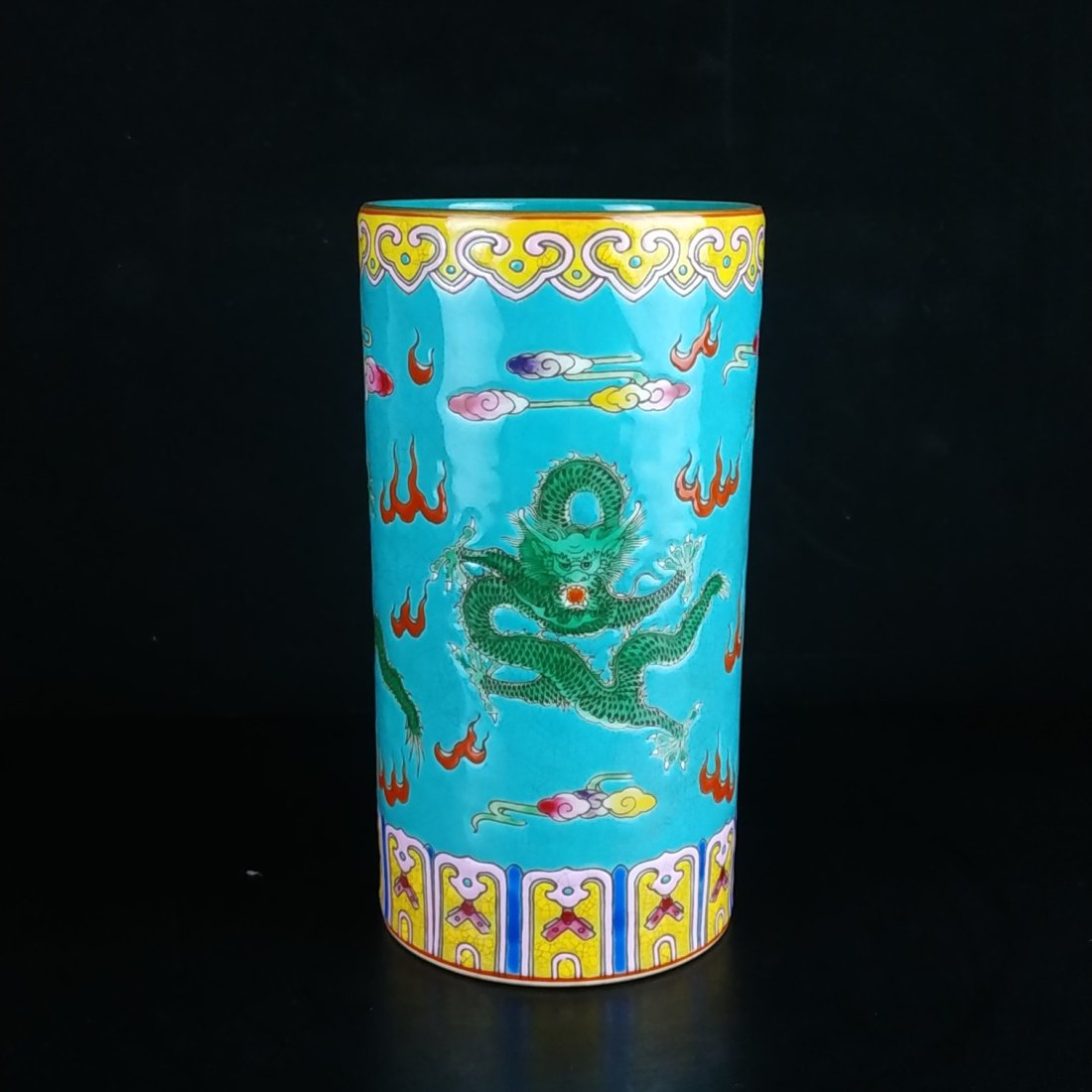 Qing Yongzheng enamel hand-painted gold pen holder with dragon pattern: Qing Yongzheng enamel hand-painted gold pen holder with dragon pattern