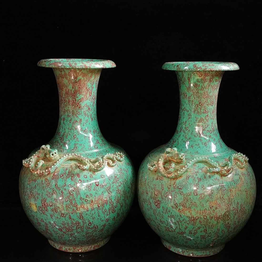 Qing Dynasty Qianlong style Lu Jun glaze vase: Qing Dynasty Qianlong Style Lu Jun Glaze Vase, 33x17 centimeters