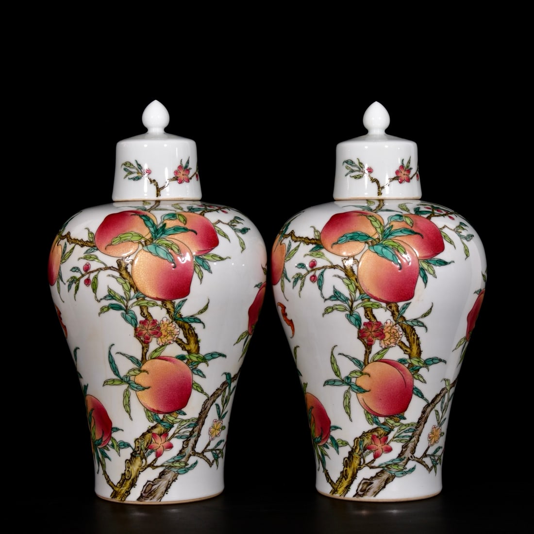 Qing Dynasty Qianlong Style Enamel-Crusted Plum Bottle with Nine Peach Design: Qing Dynasty Qianlong Style Enamel Colored Nine Peach Pattern Plum Bottle 38x21 cm