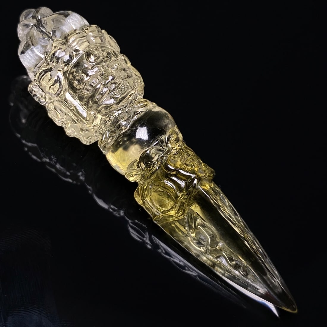 Old Crystal Three-Faced Mahakala Vajrakila: Old Crystal Tridirectional Mahakala Vajra Javelin Size: Height 75mm, Maximum Diameter 19mm Weight: 24.2g Material: Natural Crystal