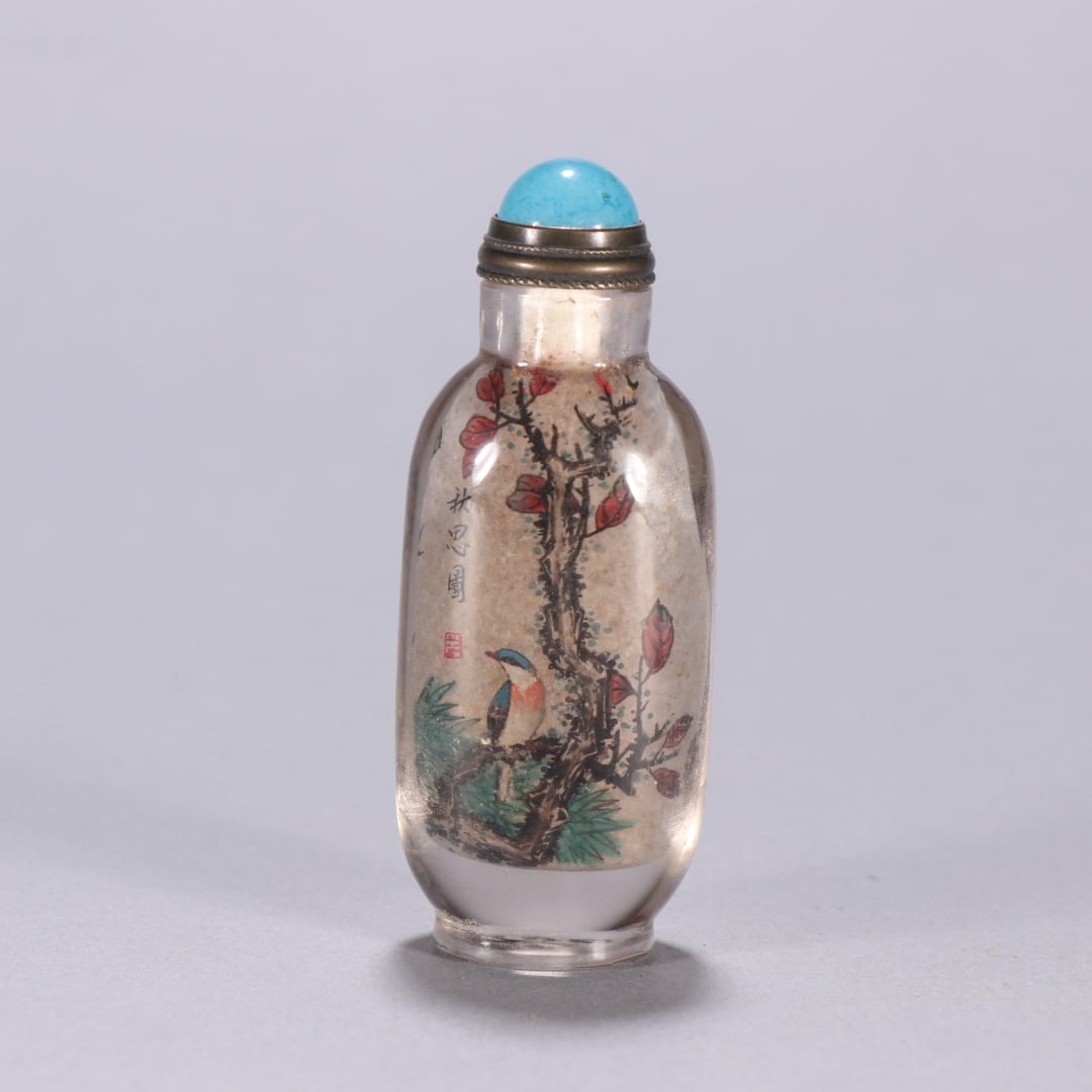 Qing Dynasty style natural crystal inner-painted bird and flower design snuff bottle: Qing Dynasty style natural crystal inner painting bird and flower design snuff bottle. Specifications: Height 6.7cm, width 2.6cm, weight 44.2g.