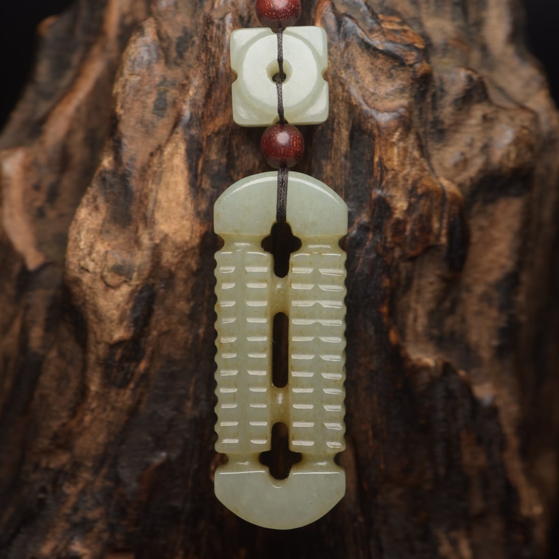 Jade Pendant of Hetian (1 of 9)