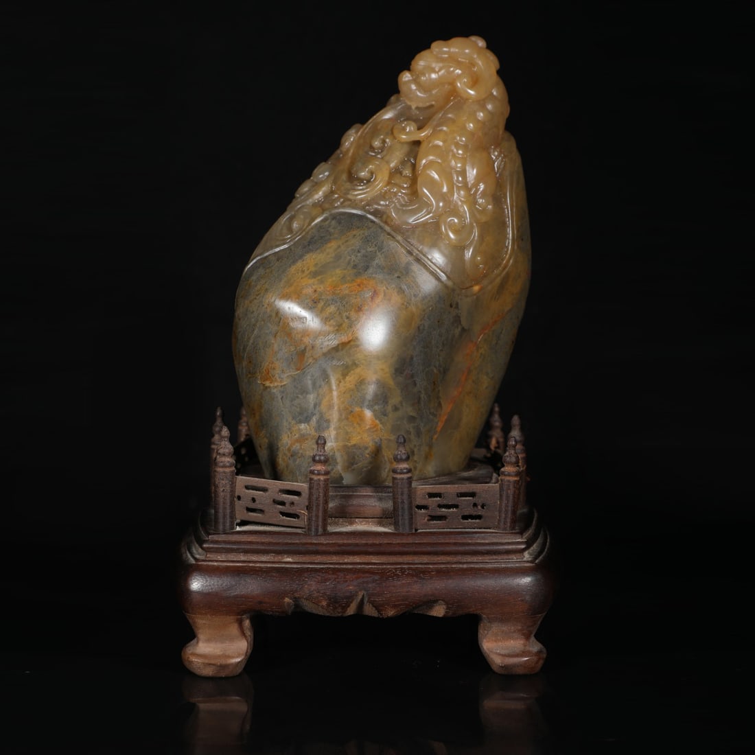 Shoushan Stone Gao Shan Dong Stone: Mother and Child Affection (1 of 9)