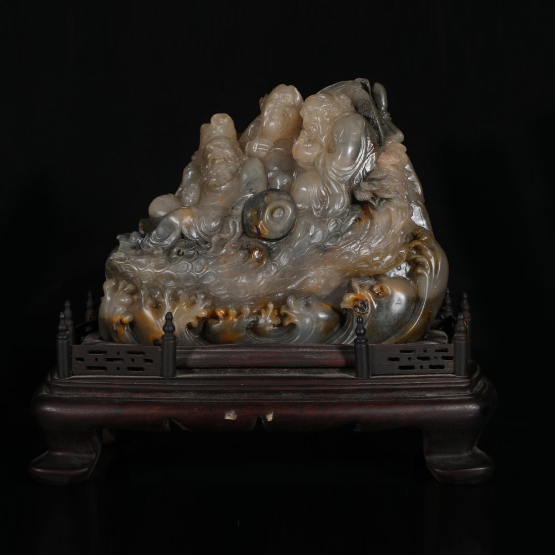 Shoushan Kengtou Crystal: Three Old Men Drunk: Shoushan Kengtou Crystal: Three Elders Drunk with WineWeight: 1271g Height: 11.5cm Width: 14cm