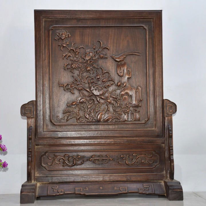 Huanghuali screen with intricate craftsmanship. (1 of 9)