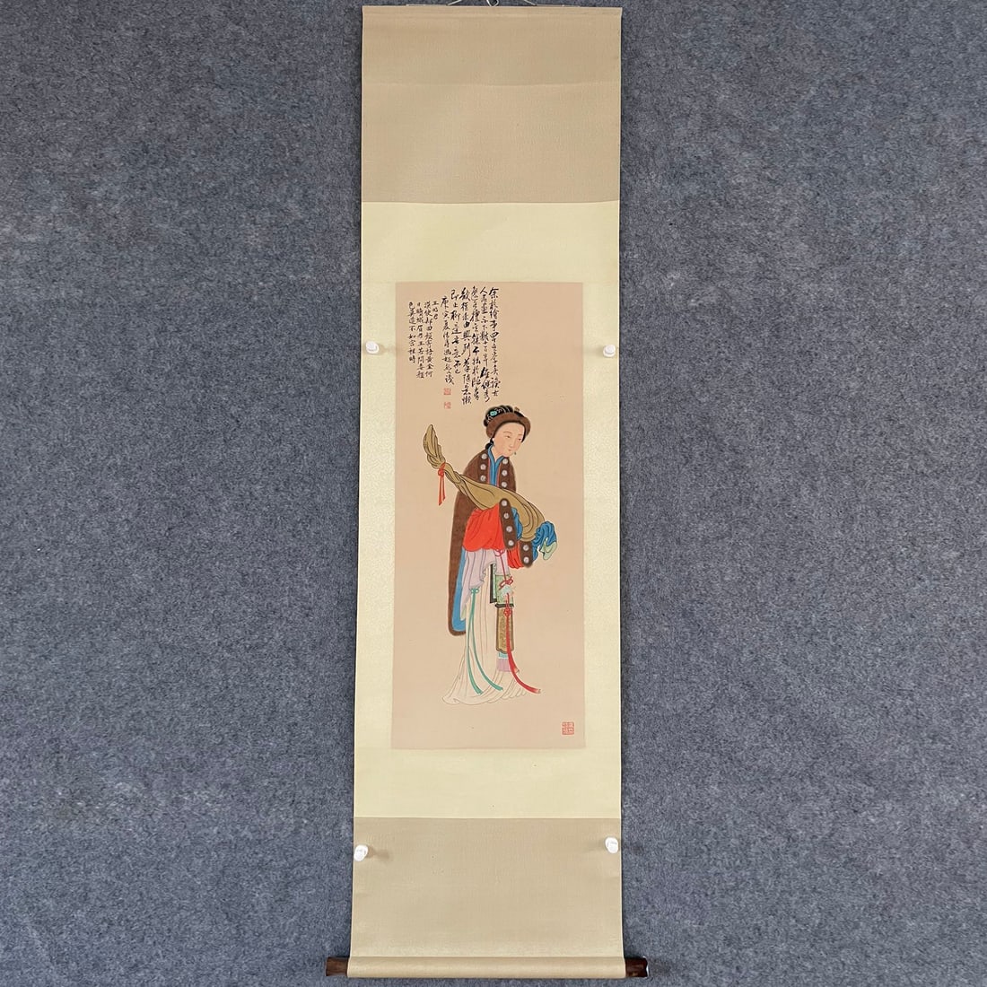 Feng Chaoran's hand-painted traditional Chinese painting of a beautiful woman.: Feng Chaoran's hand-painted traditional Chinese painting of a beautiful womanPainting size: 100×41cm