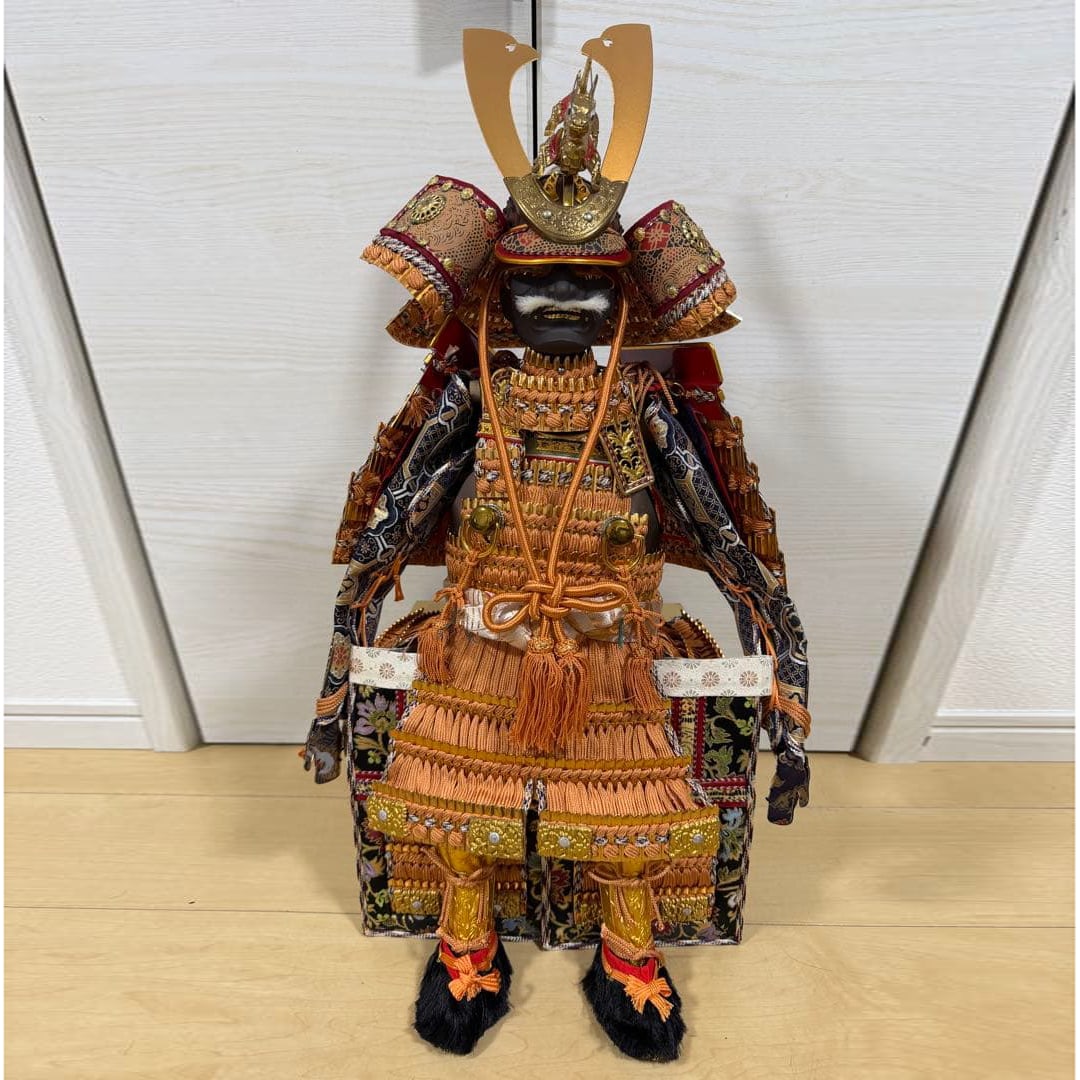 [Rare – Excellent Condition] Miniature Samurai Armor Display (1 of 20)