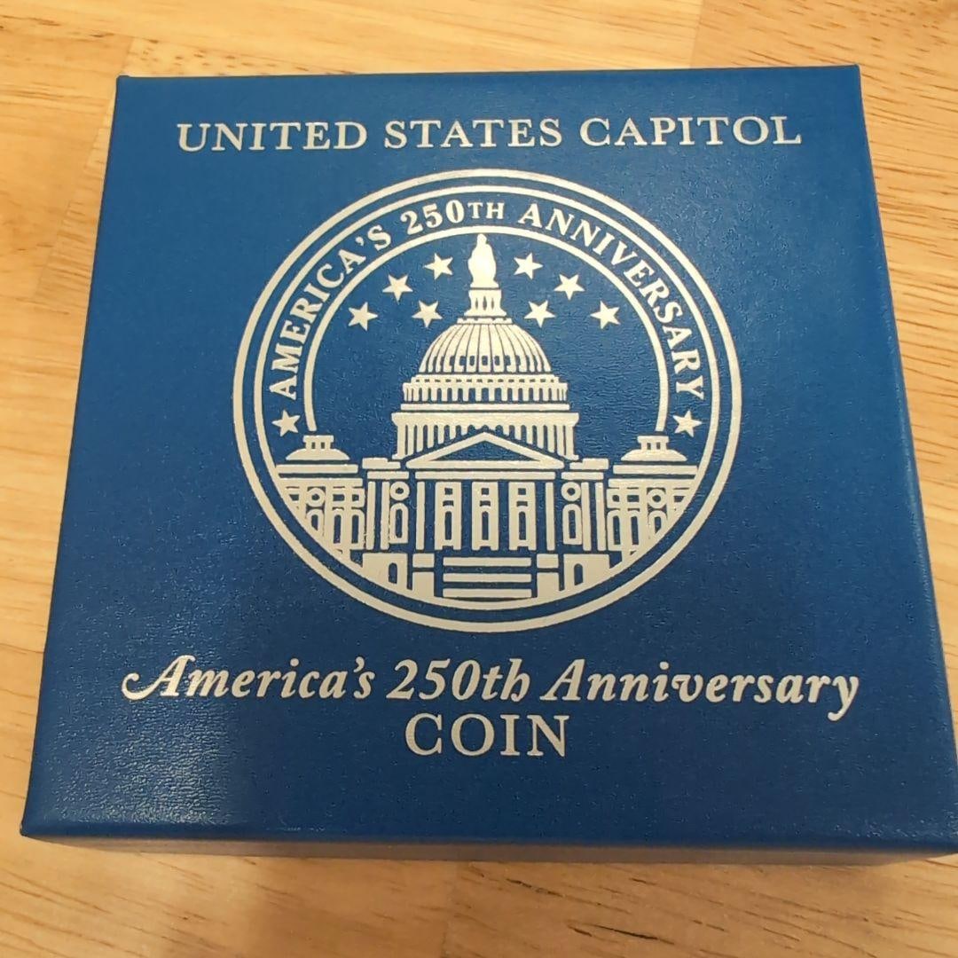 Commemorative coin for the 250th anniversary of the establishment of the United States Congress. (1 of 3)