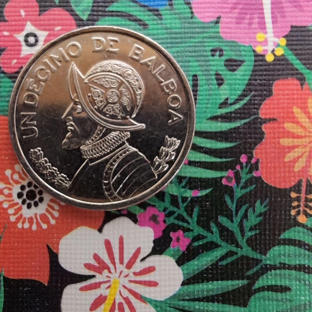 2018 Panama 1/10 Balboa coin (1 of 2)