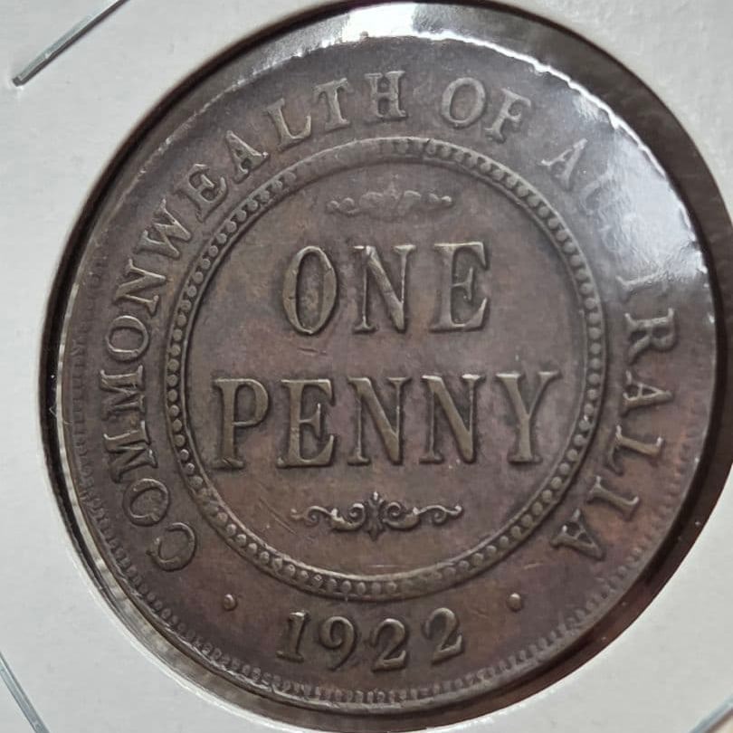 Commonwealth of Australia, George V, 1 penny copper coin, 1922: This is a copper coin of 1 penny issued in Australia in 1922. It was minted from 1911 to 1936. The portrait on this coin is of King George V of England. The coins minted in 1922 were produced at two d