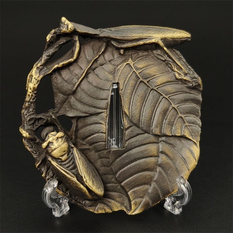 Tsuba, made of alloy material. (1 of 6)