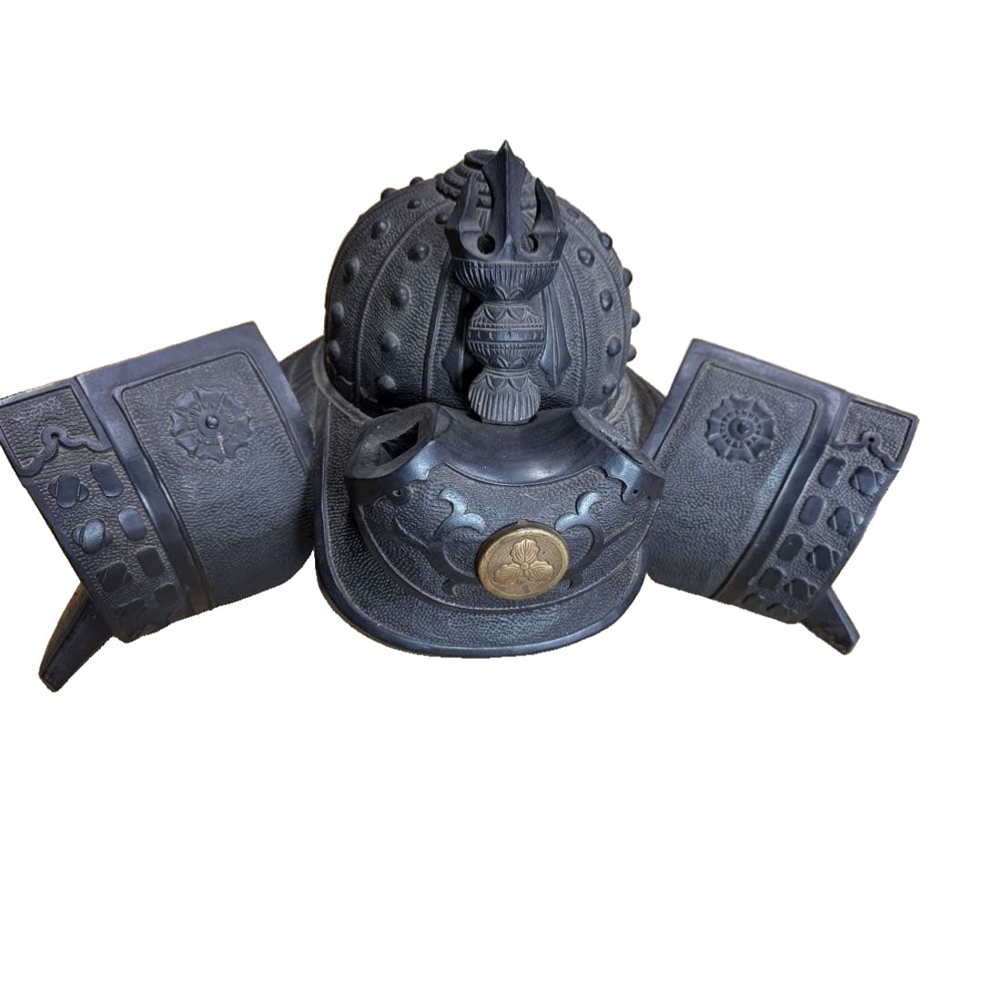 Metal samurai helmet ornament, samurai armor. (1 of 7)
