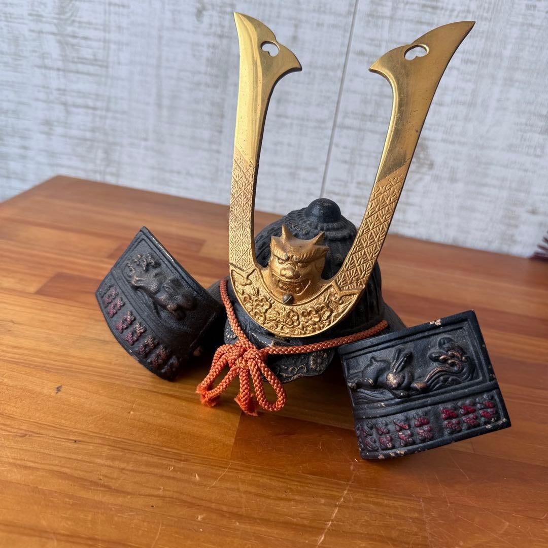 Helmet accessory (1 of 11)