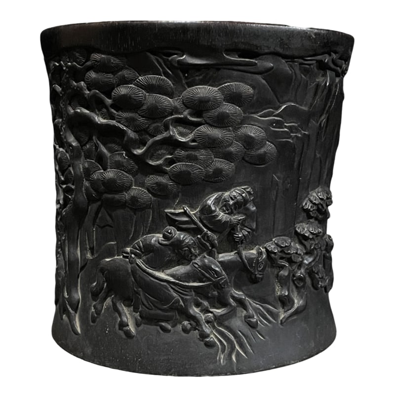 Sandalwood Carved Figure Story Pen Holder: Sandalwood Carved Figure Story Pen Holder Specifications: 15.7cm in height, 16.2cm in diameter, weighing 993g Made of high-quality material, finely crafted, entirely carved from sandalwood, with a stu