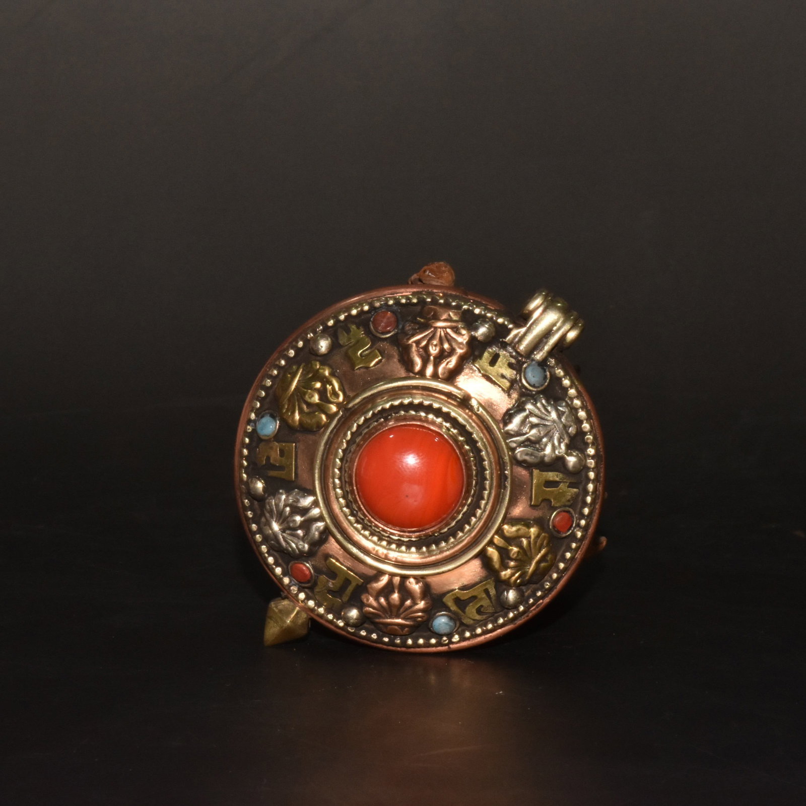 Copper inlaid gemstone Gahu pendant (1 of 9)