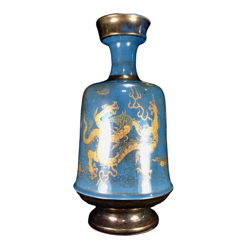 Song Dynasty porcelain enameled gilt plate mouth bottle (1 of 10)