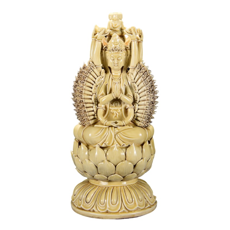 Ming Dynasty He Chaozong inscribed Dehua kiln three-sided Guanyin.: Ming Dynasty He Chaozong inscribed Dehua kiln three-sided Guanyin Dimensions: 47 cm in height, 21 cm in width.