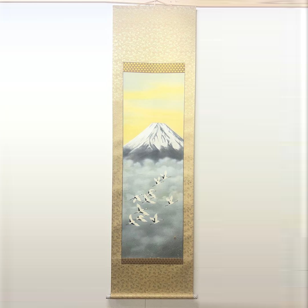 A Japanese painting of Mount Fuji and cranes. (1 of 12)