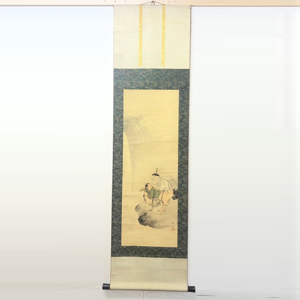 Japanese Painting Hanging Scroll "Yoro no Zu" Silk Original Hand-Painted: This is a Japanese painting hanging scroll with soft colors, depicting a warm interaction between an elderly person and a child. Technique: Nihonga (Japanese painting); with box Subject: Yoro no Zu (S