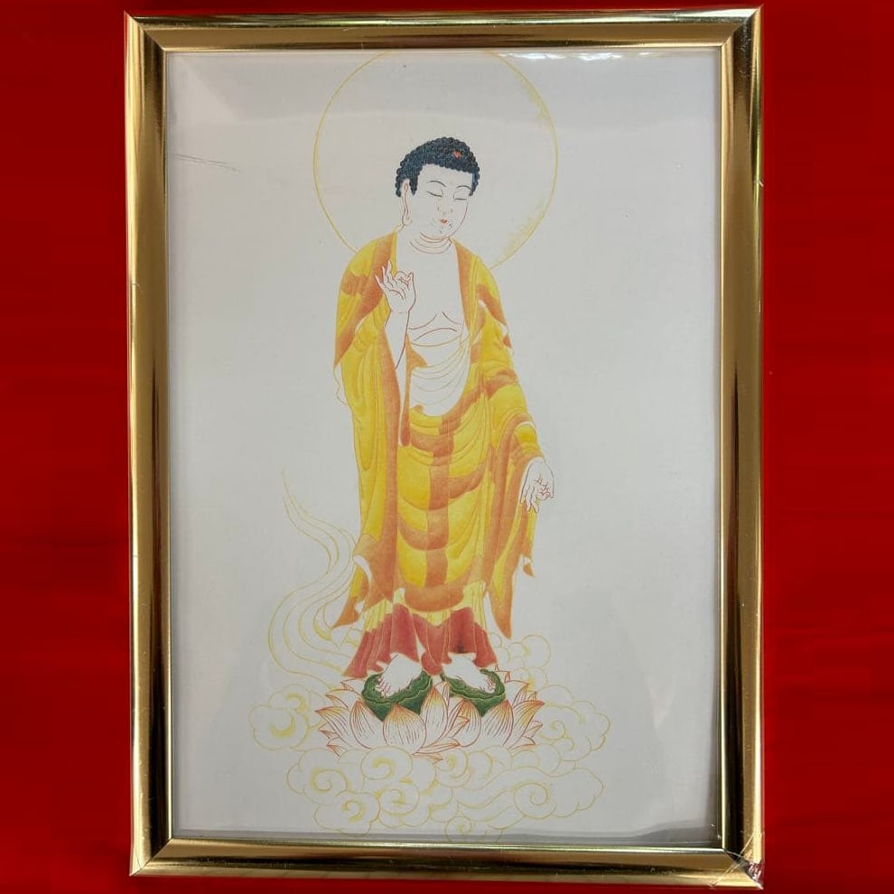Buddhist Painting of Amida Nyorai (Amitabha Tathagata), Guardian Buddha for Those Born in the Year: Amitabha Buddha is the principal deity of the Western Pure Land, continuously saving sentient beings with infinite light and infinite life. He is the guardian Buddha for rebirth in the Pure Land, the 
