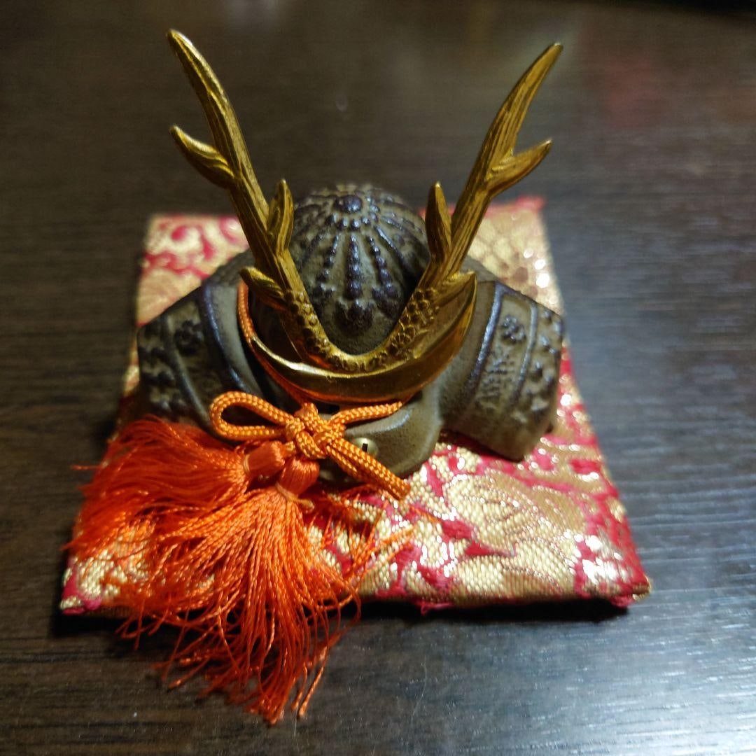 Miniature Ornament of a Samurai Helmet (1 of 1)