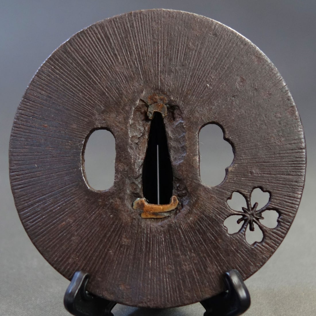 Amitabha Embroidered Cherry Blossom Openwork Sword Guard (Iron Sword Guard) (1 of 9)