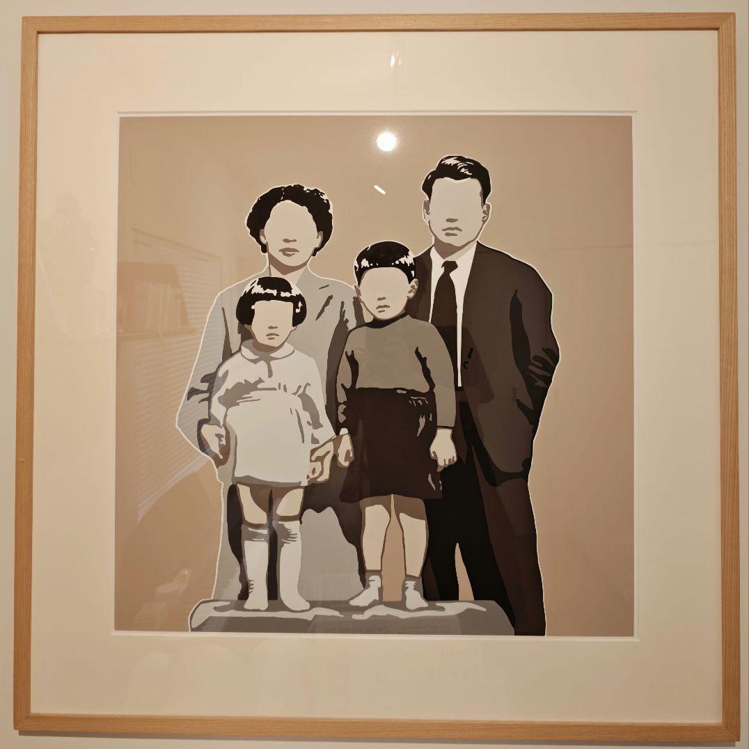 Adriana Oliver Family with Certificate: This is a work by Adriana Oliver. The piece has been preserved within a frame. Silkscreen print Dimensions: 70 (height) x 69 (width) cm Limited edition of 75, numbered and signed, with certificate.