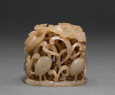 Hetian Jade stove roof of Song Dynasty of China: H:6cmï¼ŒW:6.2cmï¼Œweightï¼š125.5g