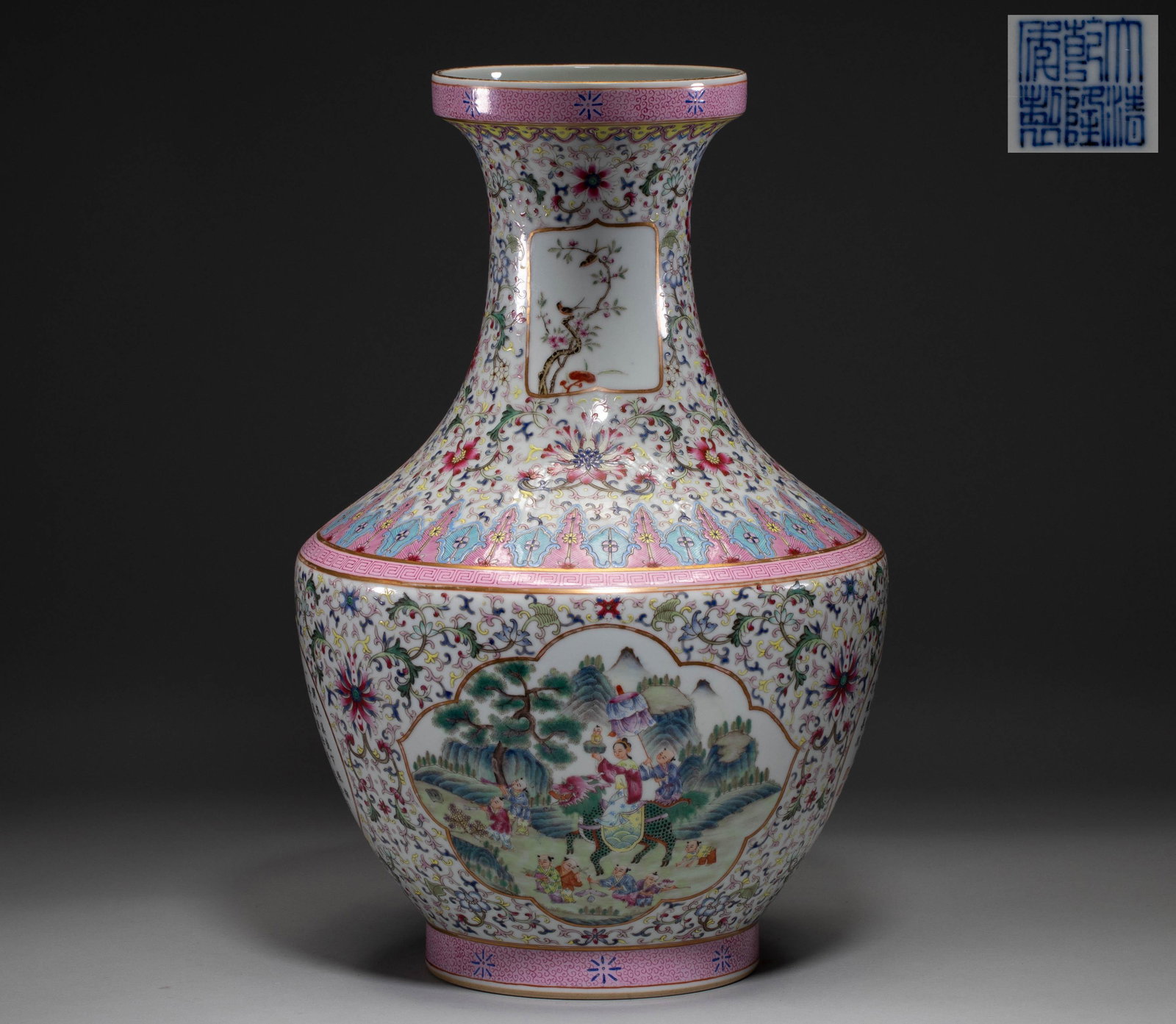 Chinese pastel vase of qing Dynasty (1 of 8)