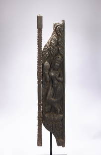 A wood figure,the 14th century: Height47.2in,length9.8in,width2.8in,