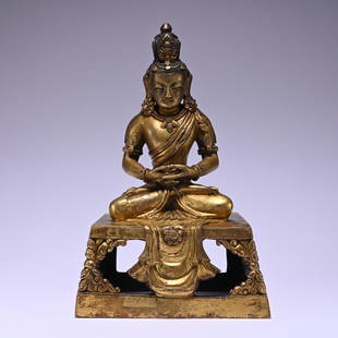 A gilt-bronze statue of Amitayus,Qing dynasty: Height6.1in,length4.1in,width2.8in,