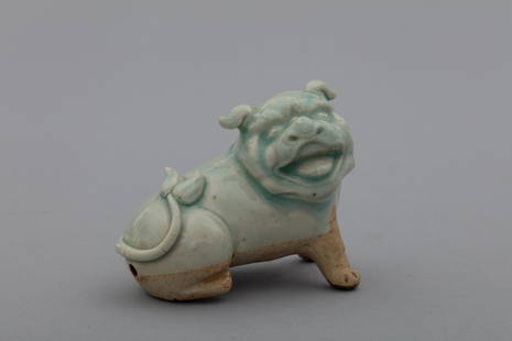 Song Hutian Yingqing blueish ceramic lion: H: 2.5 in. (6.5 cm)