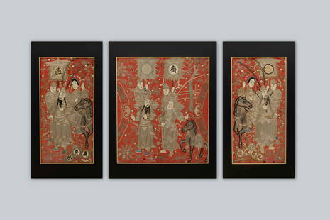Qing dynasty person story silver plate( a pair of): 1 ã€ L: 25.6 in. (65 cm) D: 22 in. (56 cm)2 ã€ L: 25.6 in. (65 cm) D: 13 in. (33 cm)