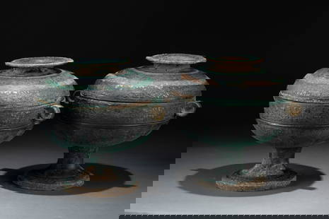 A pair of bronze containers, Spring and Autumn Period: H: 7 in. (18 cm) D: 8.4 in. (21.5 cm)