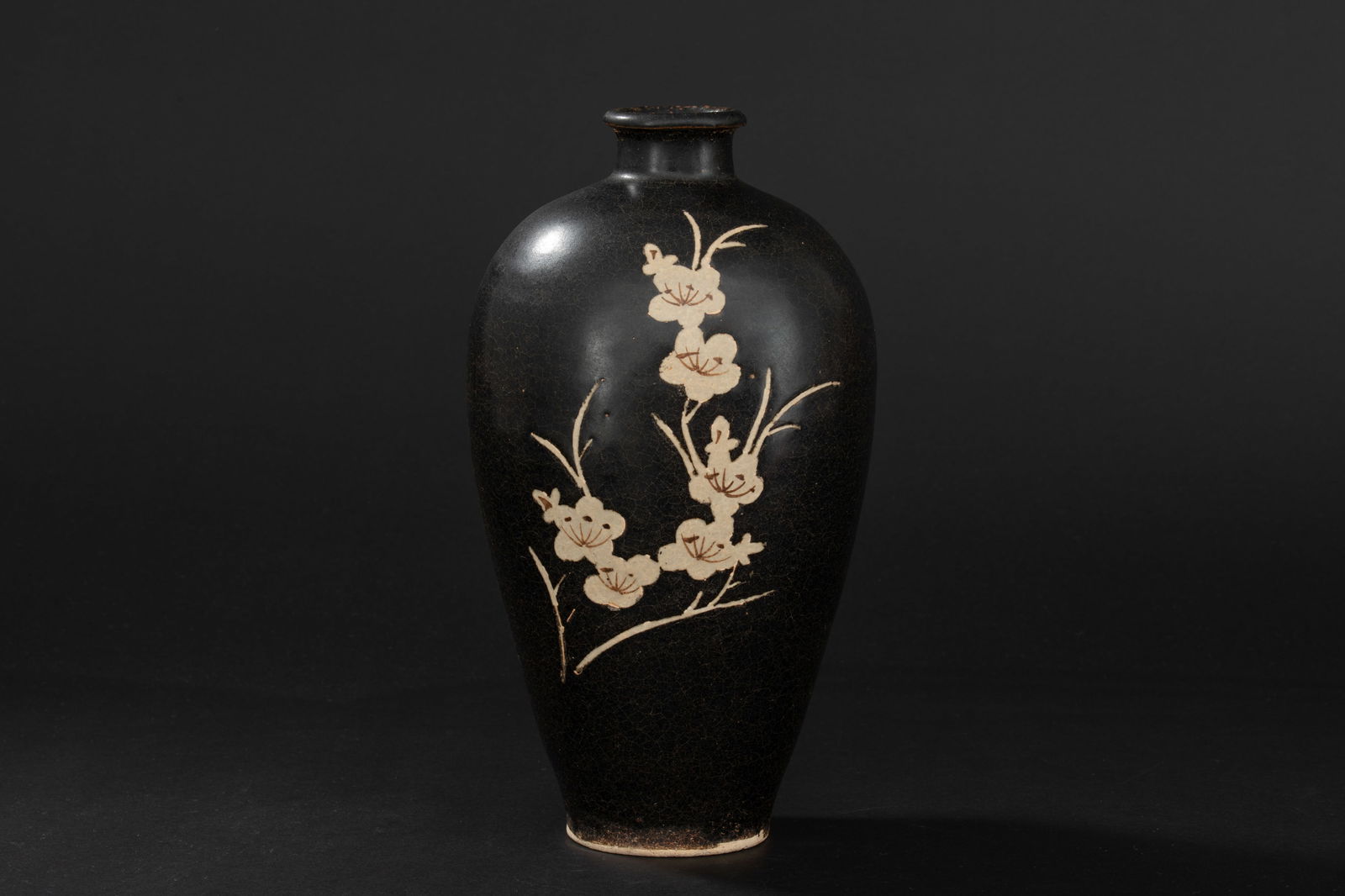 A black glazed carved floral pattern plum vase, Song dynasty, Jizhou kiln (1 of 5)