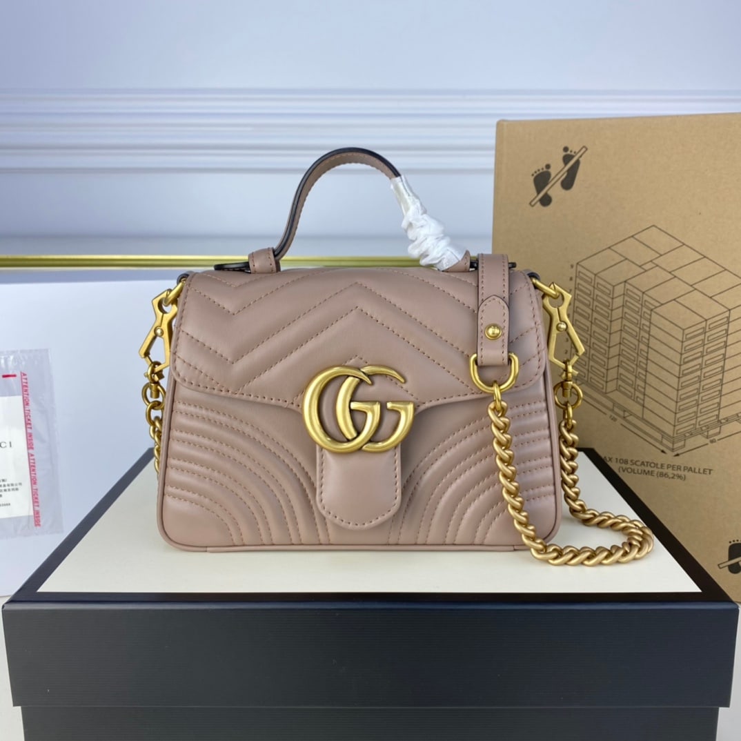 GUCCI MARMONT messenger bag: The GUCCI MARMONT messenger bag in a milk tea color, small size, retains its simple and elegant design. The classic flap with the double G logo makes it one of the most photogenic bags, a timeless cla