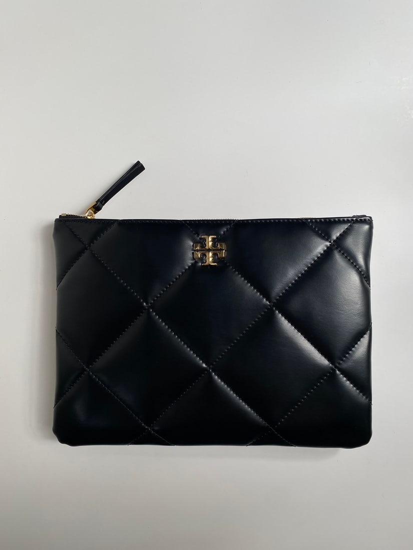 TB: Large quilted black zippered clutch phone bag, hand-measured dimensions: 26.5cm long, 20cm high. Cloud-shaped briefcase. A wonderful gift for you or your loved one. We offer consoiled shipping for